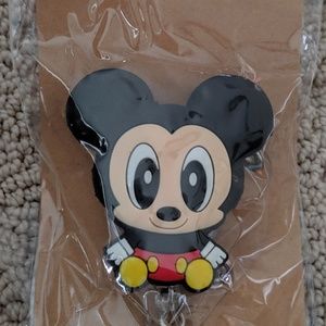New Mickey Mouse Tsum Tsum Retractable ID Holder